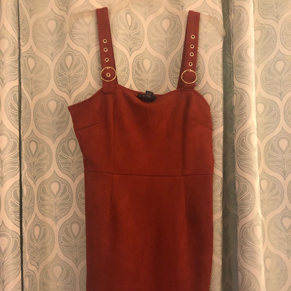 Velvet brownish red dress by Forever 21. Size:L